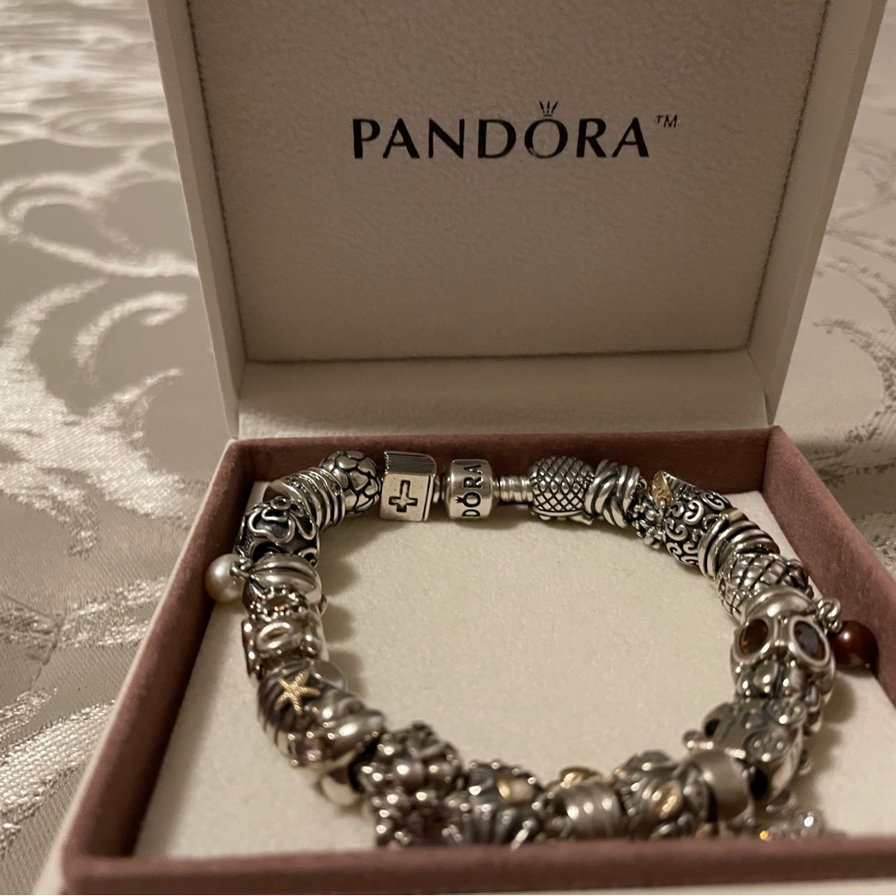 Authentic Pandora barrel clasp snake chain bracelet w/23 charms